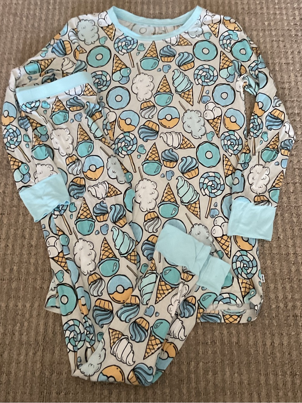 Little Sleepies sweet treats 2 piece bamboo Pajama Set size 9/10 vguc soft cozy
